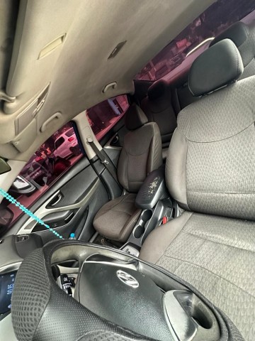 Venda Hyundai Elantra Limpo