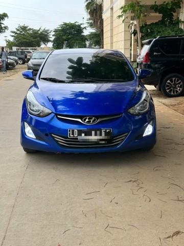 Venda Hyundai Elantra Limpo