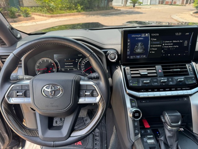 Venda TOYOTA LAND CRUISER VXR TWIN TURBO 2023
