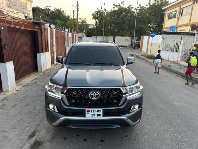 Venda TOYOTA LAND CRUISER VXR B