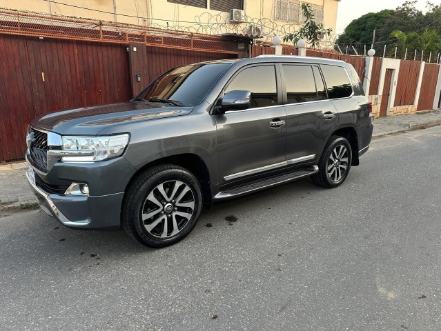 Venda TOYOTA LAND CRUISER VXR B