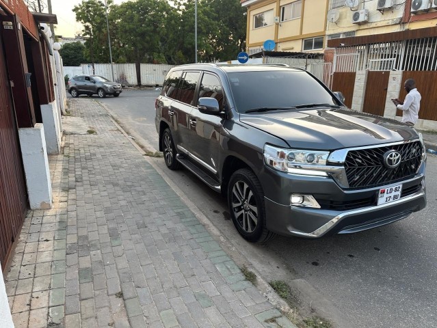 Venda TOYOTA LAND CRUISER VXR B
