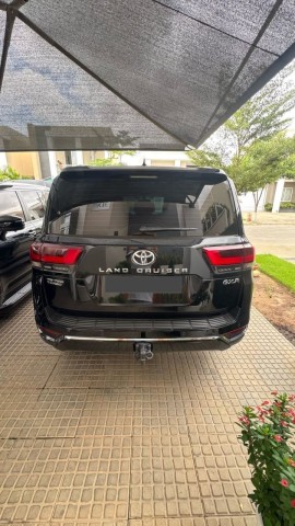 Venda TOYOTA LAND CRUISER TWIN TURBO VXR 2024
