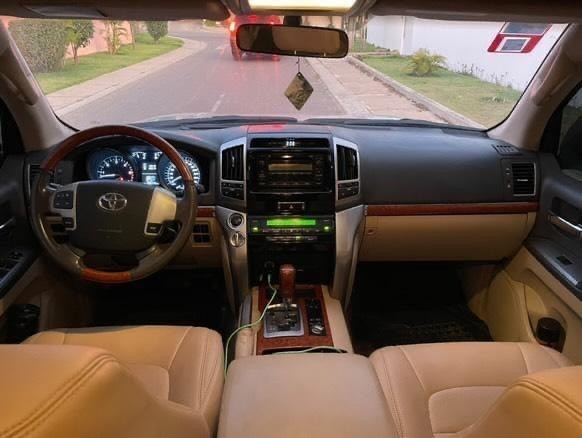 Venda TOYOTA LAND CRUISER VX V8