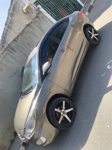 Venda HYUNDAI ACCENT FULL OPTION