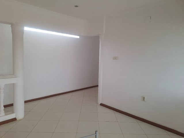 Venda VENDE-SE UMA V6