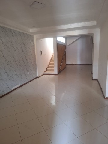 Venda VENDE-SE UMA V6