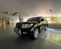 A venda Toyota Land Cruiser vx-v8 relíquia da Toyota
