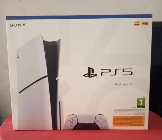 Venda Ps5 Slim 1TB (playstation 5) nova selada
