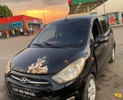 A venda Hyundai i10 1.2limo Motor seco relógio tem desgaste