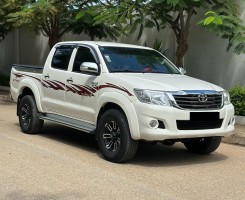 A venda TOYOTA HILUX VVTI GASOLINA