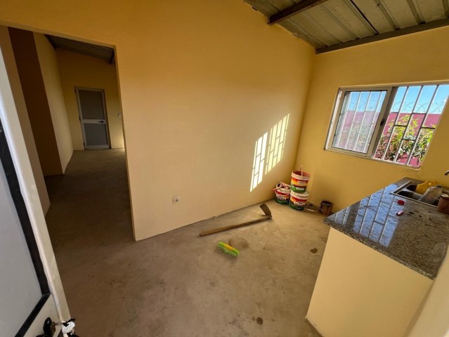 Venda Vende-se vivenda no Lubango nova Urbanização da Eiwa