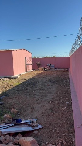 Venda Vende-se vivenda no Lubango nova Urbanização da Eiwa