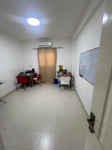 Venda Apartamento T5 à venda no kilamba