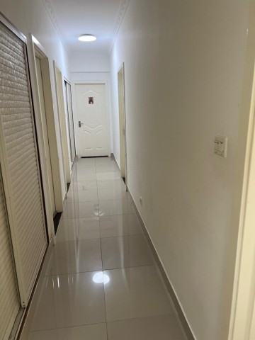 Venda Apartamento T5 à venda no kilamba
