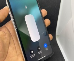 A venda IPhone 11 normal