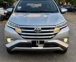 A venda TOYOTA RUSH