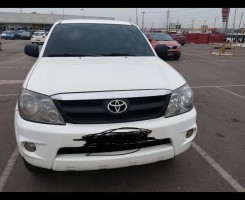 A venda Toyota fortuner