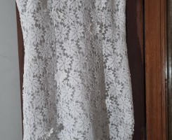 A venda Vestidos diversos dos Kz 15.000,00 a Kz 85.000,00