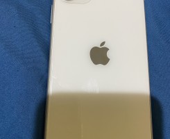 A venda IPhone 11 de 128 GB Semi novo