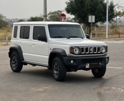 A venda SUZUKI JIMMY ALGRIF 5 PORTAS AUTOMÁTICO