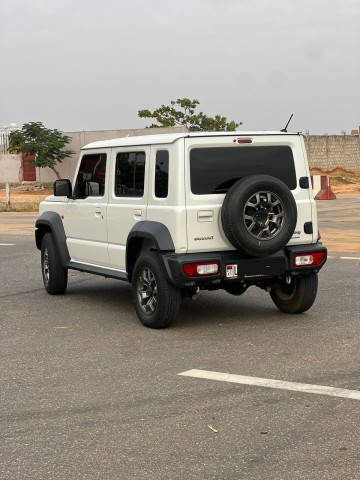 Venda SUZUKI JIMMY ALGRIF 5 PORTAS AUTOMÁTICO