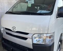 A venda Vendo Toyota Hiace Nova