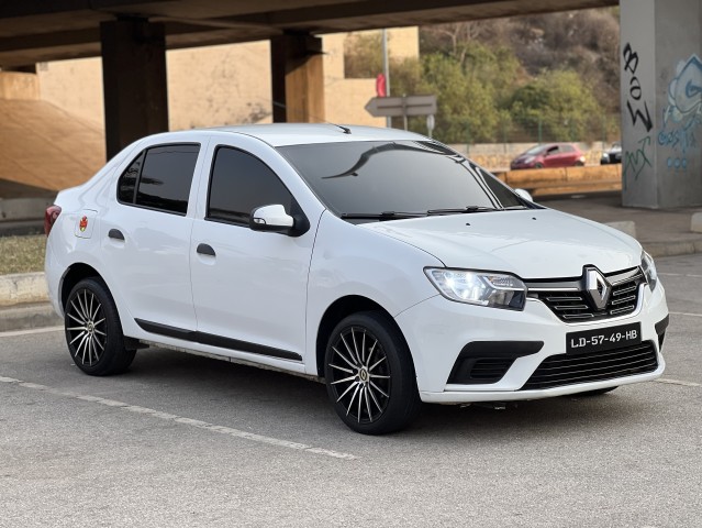 Venda Renault logan 2022 impecável