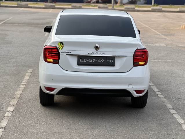 Venda Renault logan 2022 impecável