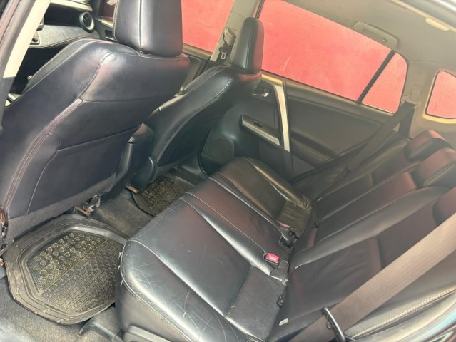 Venda Toyota RAV4 FULL OPTION