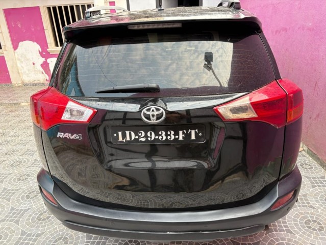 Venda Toyota RAV4 FULL OPTION