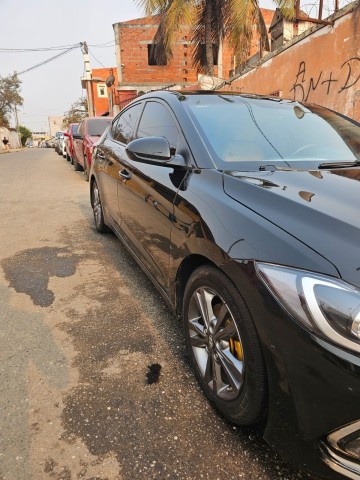 Venda HYUNDAI ELANTRA FULL OPTION 2018