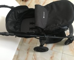 A venda Carrinho de bebé - 2 em 1