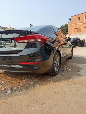 Venda HYUNDAI ELANTRA FULL OPTION LIMPO