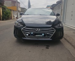 A venda HYUNDAI ELANTRA FULL OPTION LIMPO