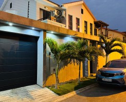 A venda VENDER: VIVENDA V3 +1 E ANEXO NO CONDOMÍNIO AUSTIN CAMAMA