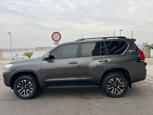 Venda TOYOTA LANDCRUISER PRADO TXL 70th ANIVERSÁRIO