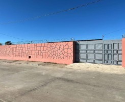 A venda Vende-se esta casa no Lubango nova urbanização da Eiwa