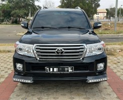 A venda Toyota Land Cruiser 60th - 2013