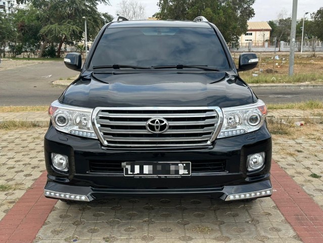 Venda Toyota Land Cruiser 60th - 2013