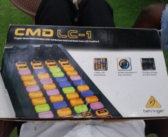 A venda Controladora MIDI Behringer CMD LC-1