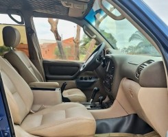 A venda Toyota land Cruise