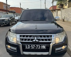 A venda MITSUBISHI PAJERO