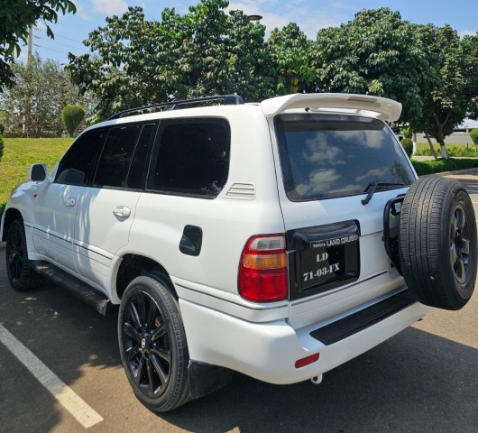 Venda TOYOTA LAND CRUZER