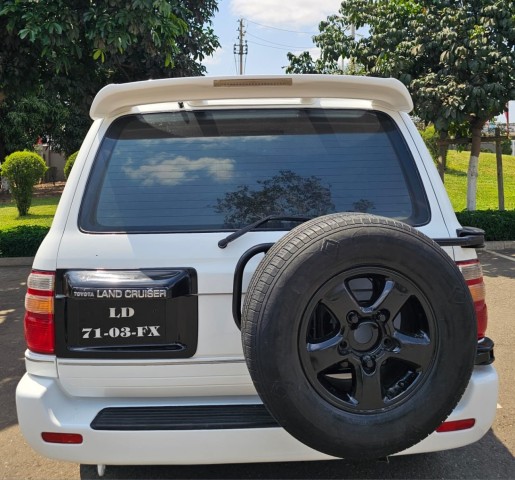 Venda TOYOTA LAND CRUZER