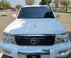 A venda Toyota land Cruise