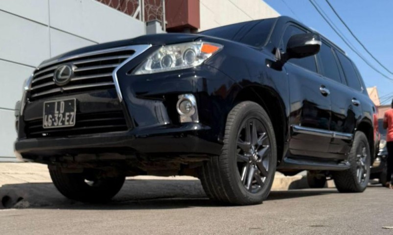 Venda Toyota Lexus
