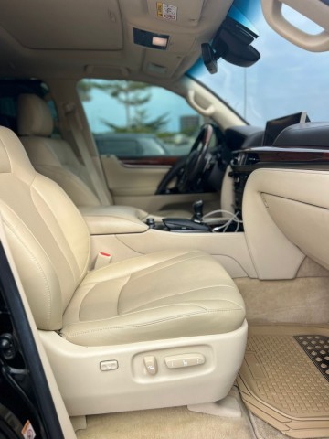 Venda LEXUS 570 SUPER SPORT PLUS V8 5.7