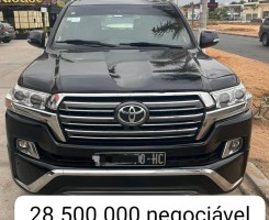 A venda Toyota land Cruise