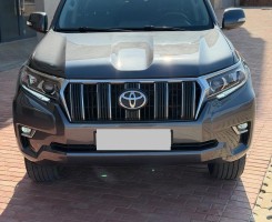 A venda Toyota LandCruiser Prado